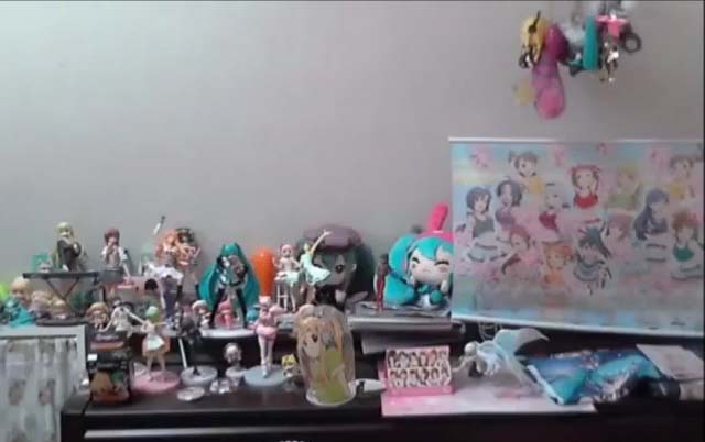 メイドさんのハプニング着替え