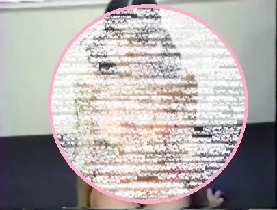 その後、ワンピース水着でイメージ撮影。