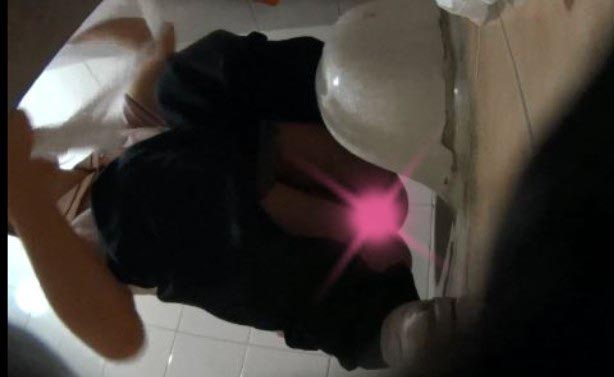 韓国雑居ビル便所４